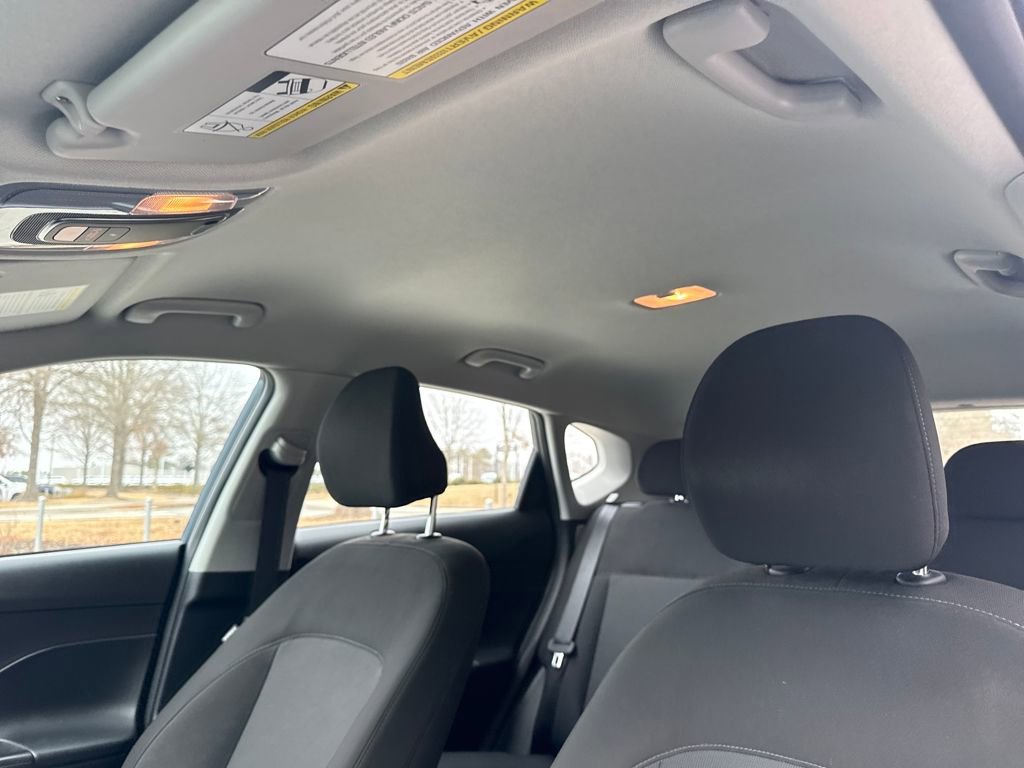 Used 2024 Hyundai Kona SE image 25