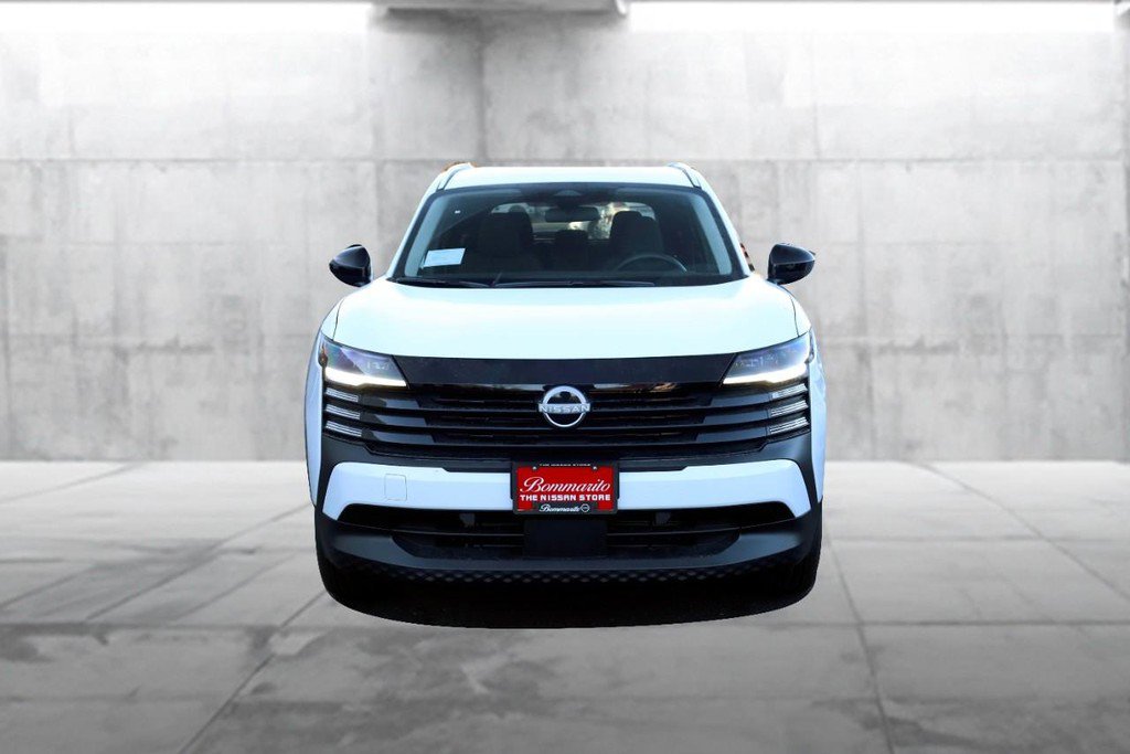 New 2026 Nissan Kicks SV image 4