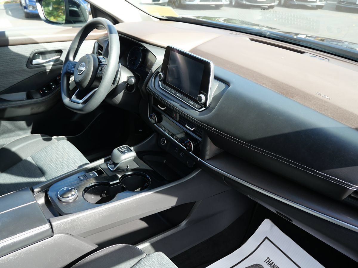 Used 2023 Nissan Rogue SV AWD/4WD image 31