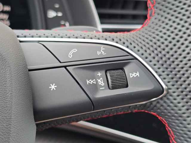 New 2026 Audi SQ8 Prestige image 19