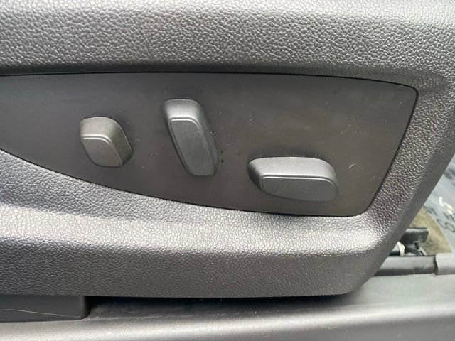 Used 2016 Chevrolet Tahoe LT AWD/4WD image 39