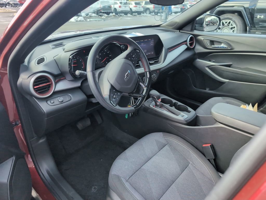 Used 2024 Chevrolet Trax RS w/ Driver Confidence Package image 12