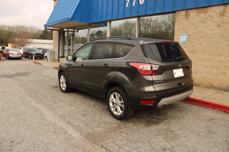 Used 2018 Ford Escape SE FWD image 5