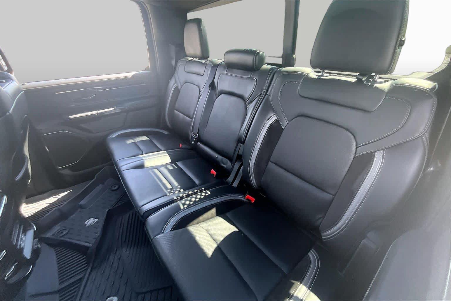 Used 2022 RAM 1500 Laramie w/ G/T Package AWD/4WD image 19