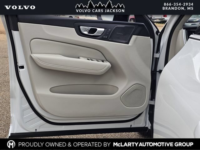 New 2026 Volvo XC60 T8 Ultra w/ Protection Package Premier AWD/4WD image 12