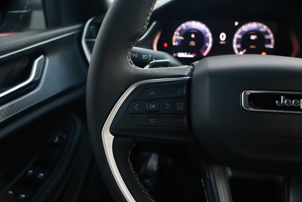 New 2026 Jeep Grand Cherokee Laredo RWD image 18