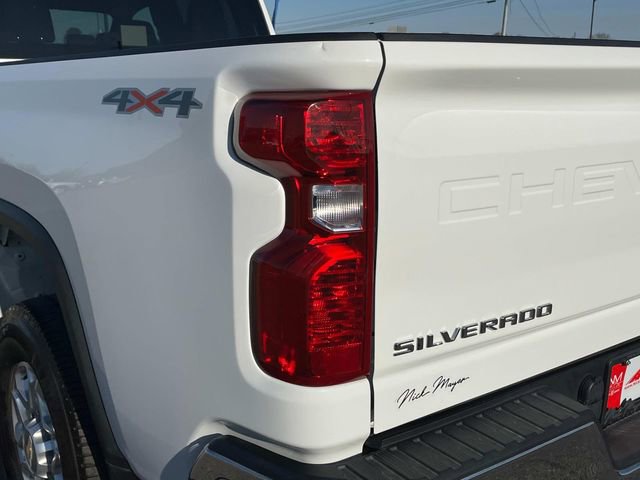 Used 2024 Chevrolet Silverado 3500 LT image 14