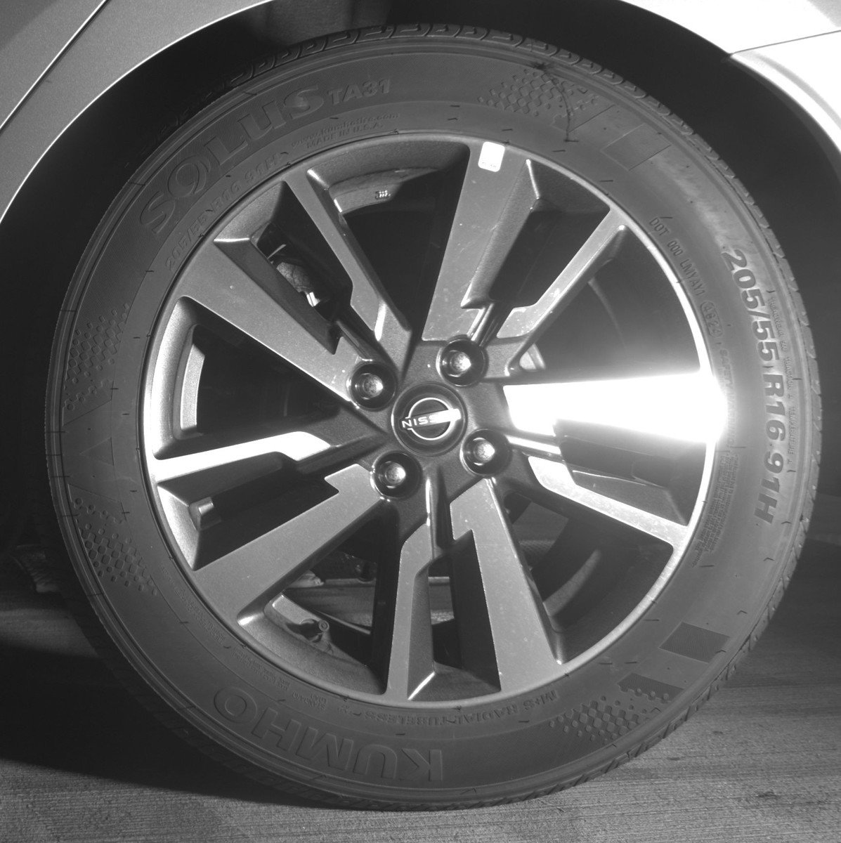 Used 2025 Nissan Versa SV image 14