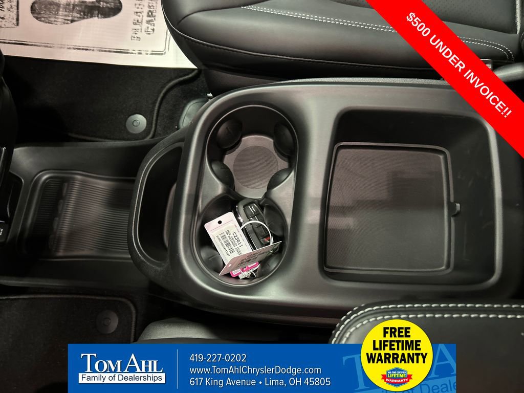 New 2026 Chrysler Voyager LX image 19