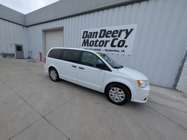 Used 2019 Dodge Grand Caravan SE w/ UConnect Hands-Free Group image 30