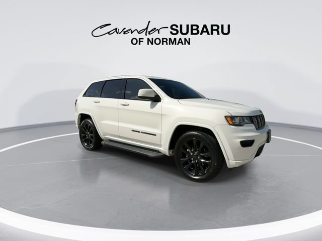 Used 2019 Jeep Grand Cherokee Altitude RWD image 2