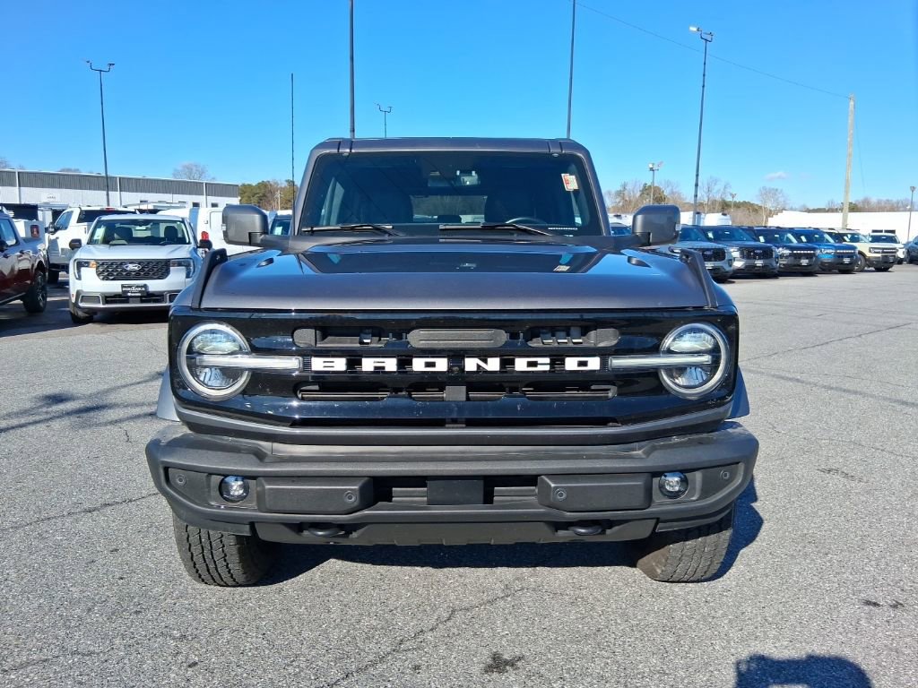 Used 2023 Ford Bronco Outer Banks image 2