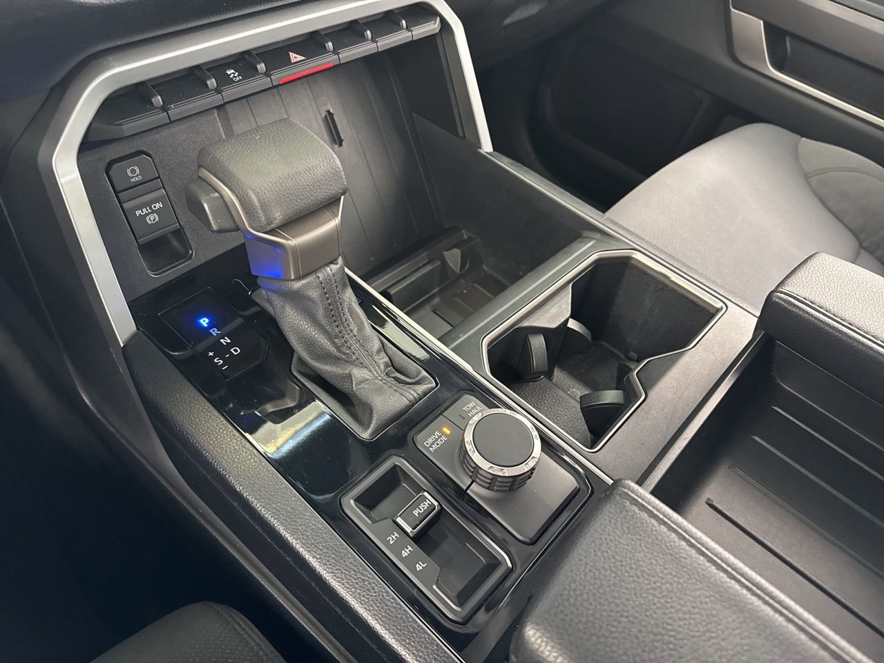 Used 2022 Toyota Tundra SR5 AWD/4WD image 27
