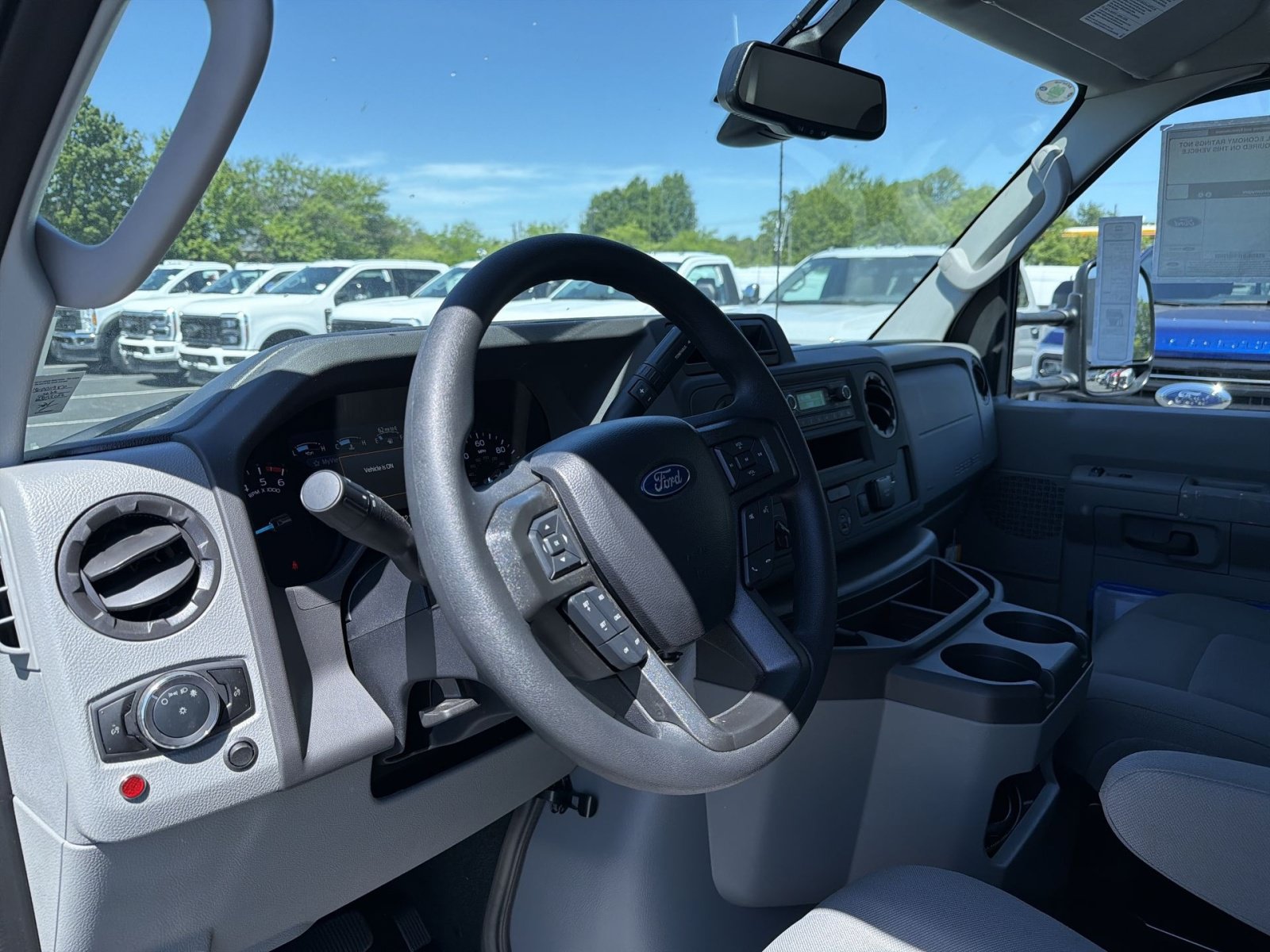 New 2027 Ford E-450 and Econoline 450 Super Duty w/ Power Equipment Group RWD image 19