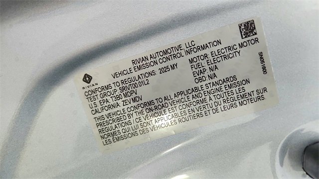 Used 2025 Rivian R1S Adventure image 64