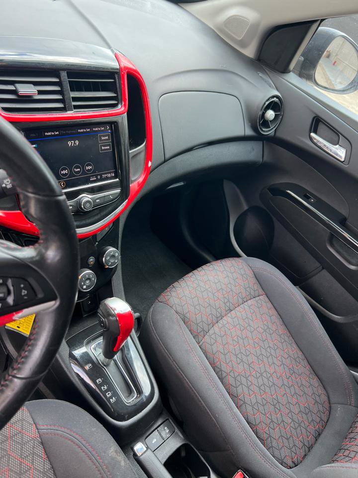 Used 2020 Chevrolet Sonic LT w/ RS Package FWD image 11