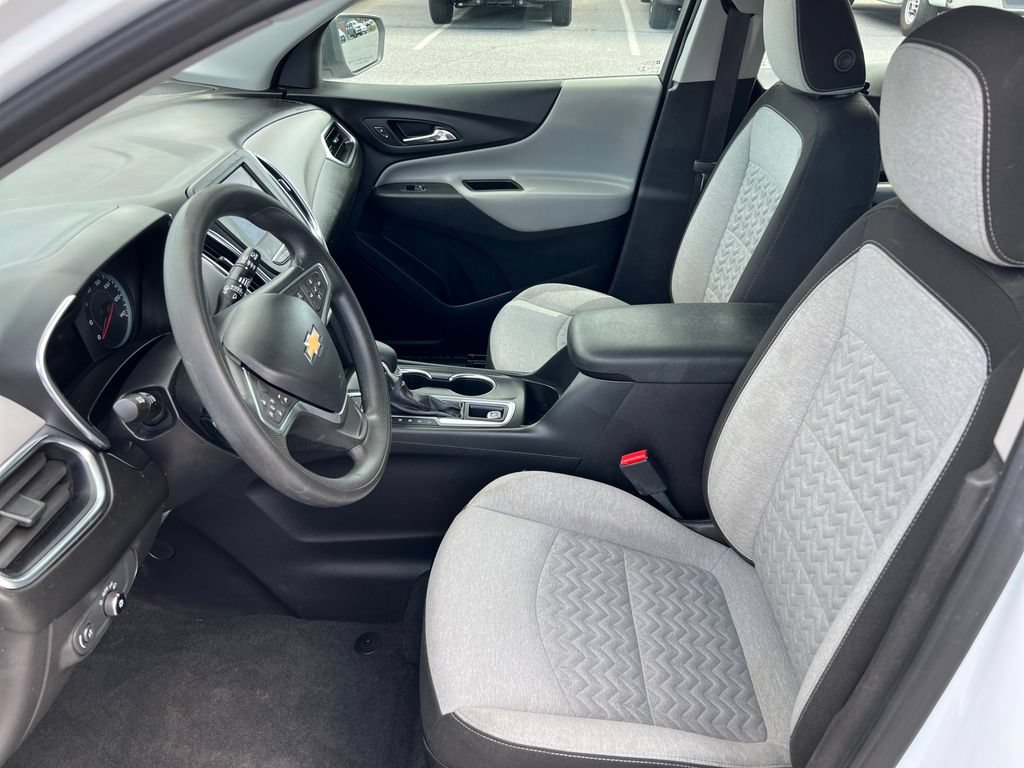Used 2022 Chevrolet Equinox LS AWD/4WD image 8