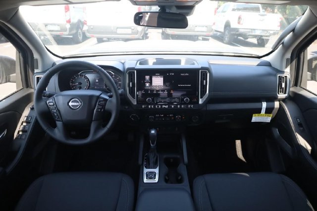 New 2026 Nissan Frontier SV w/ All-Weather Content Package AWD/4WD image 28