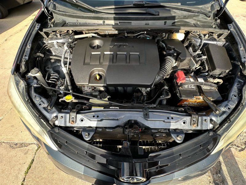 Used 2015 Toyota Corolla S FWD image 19