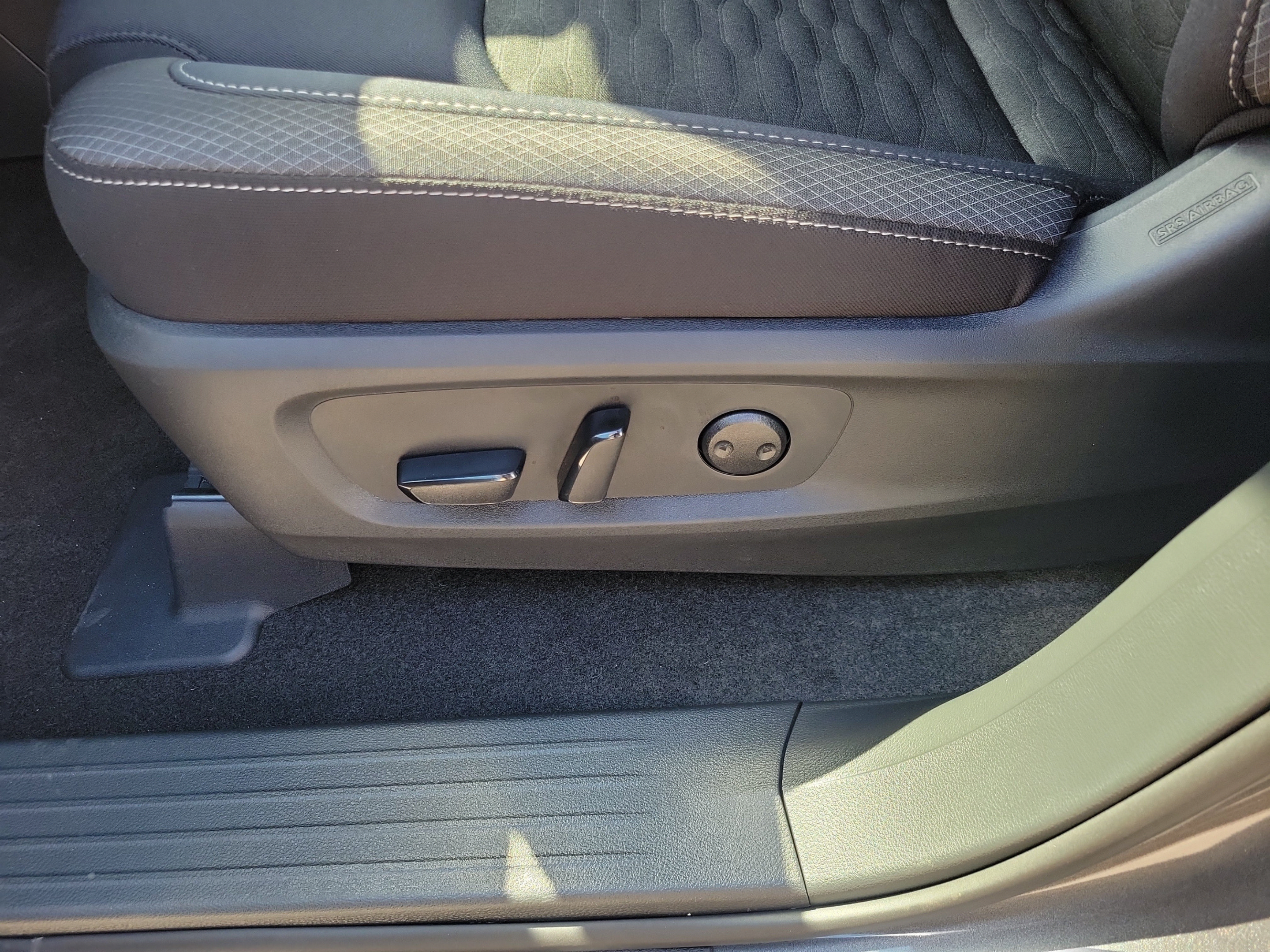New 2026 Nissan Pathfinder SV w/ Cargo Package FWD image 18