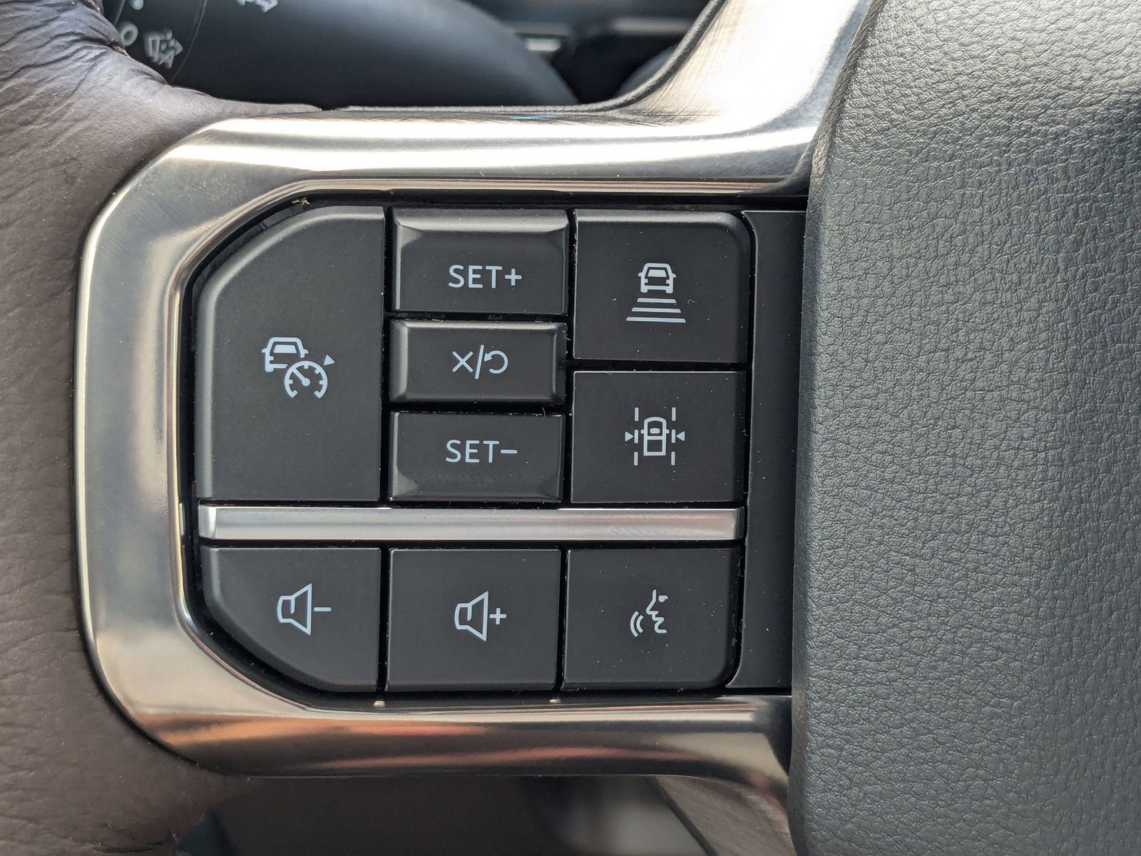 New 2025 Ford F350 King Ranch w/ Chrome Package image 26