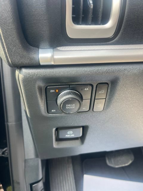 Used 2025 Ford Expedition Max Active AWD/4WD image 29