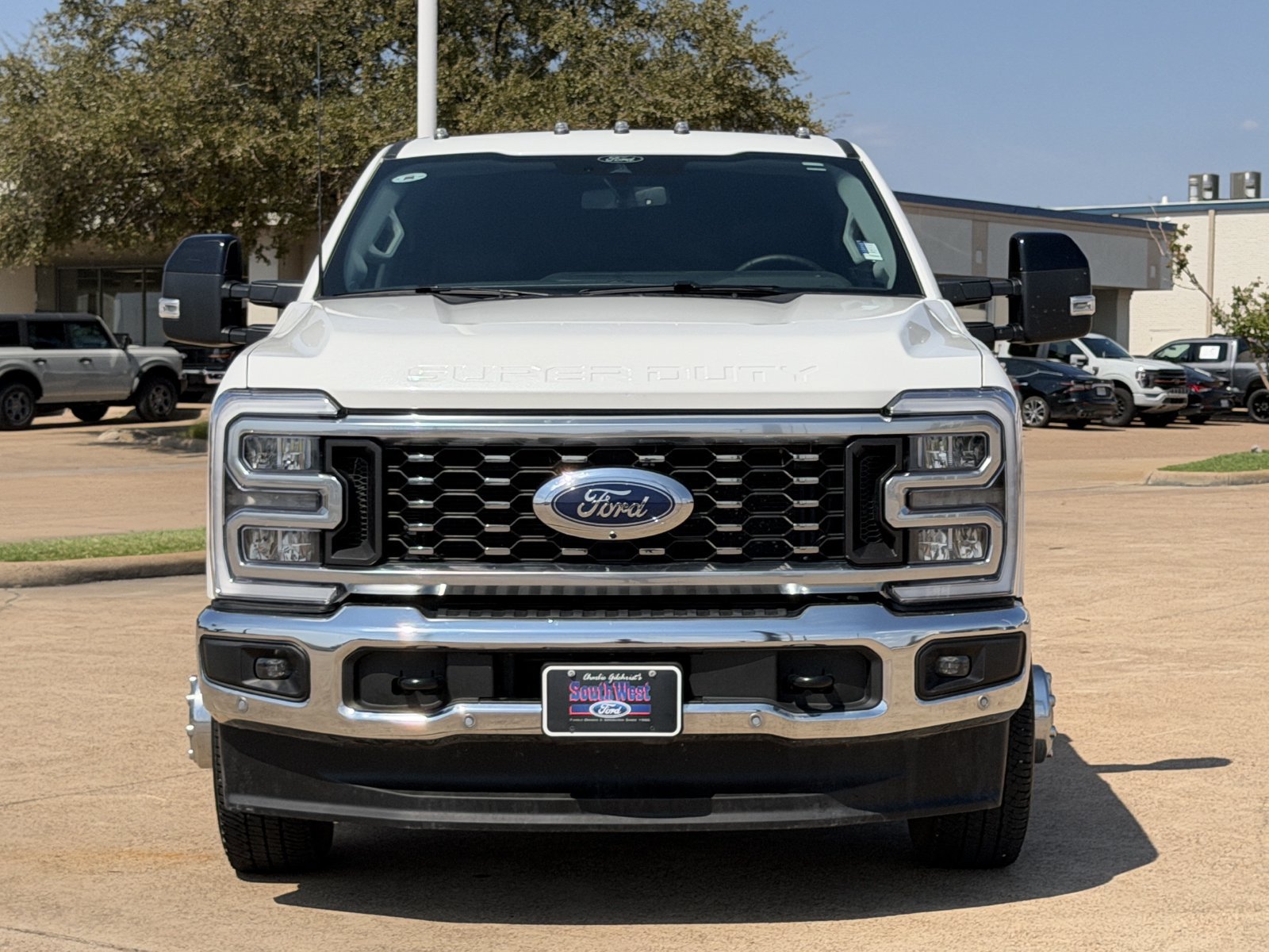 Used 2025 Ford F350 Lariat w/ Lariat Ultimate Package AWD/4WD image 9