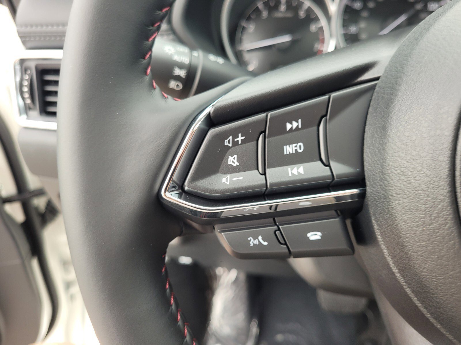 New 2025 MAZDA CX-5 Carbon Edition image 30