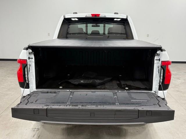 Used 2023 Ford F150 Lightning Platinum image 12