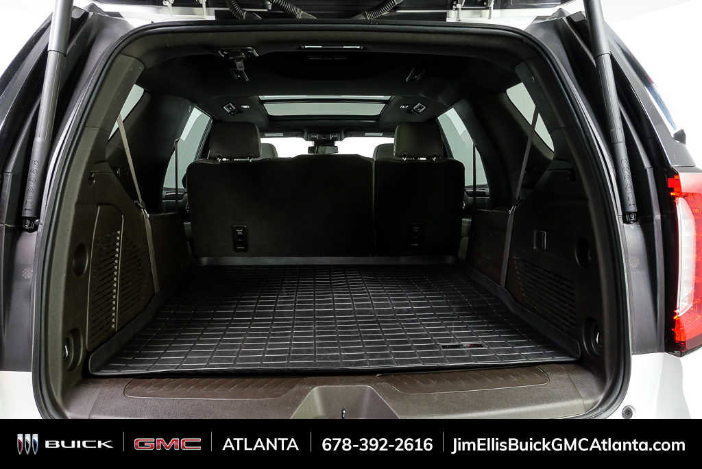 Used 2023 GMC Yukon SLT image 30