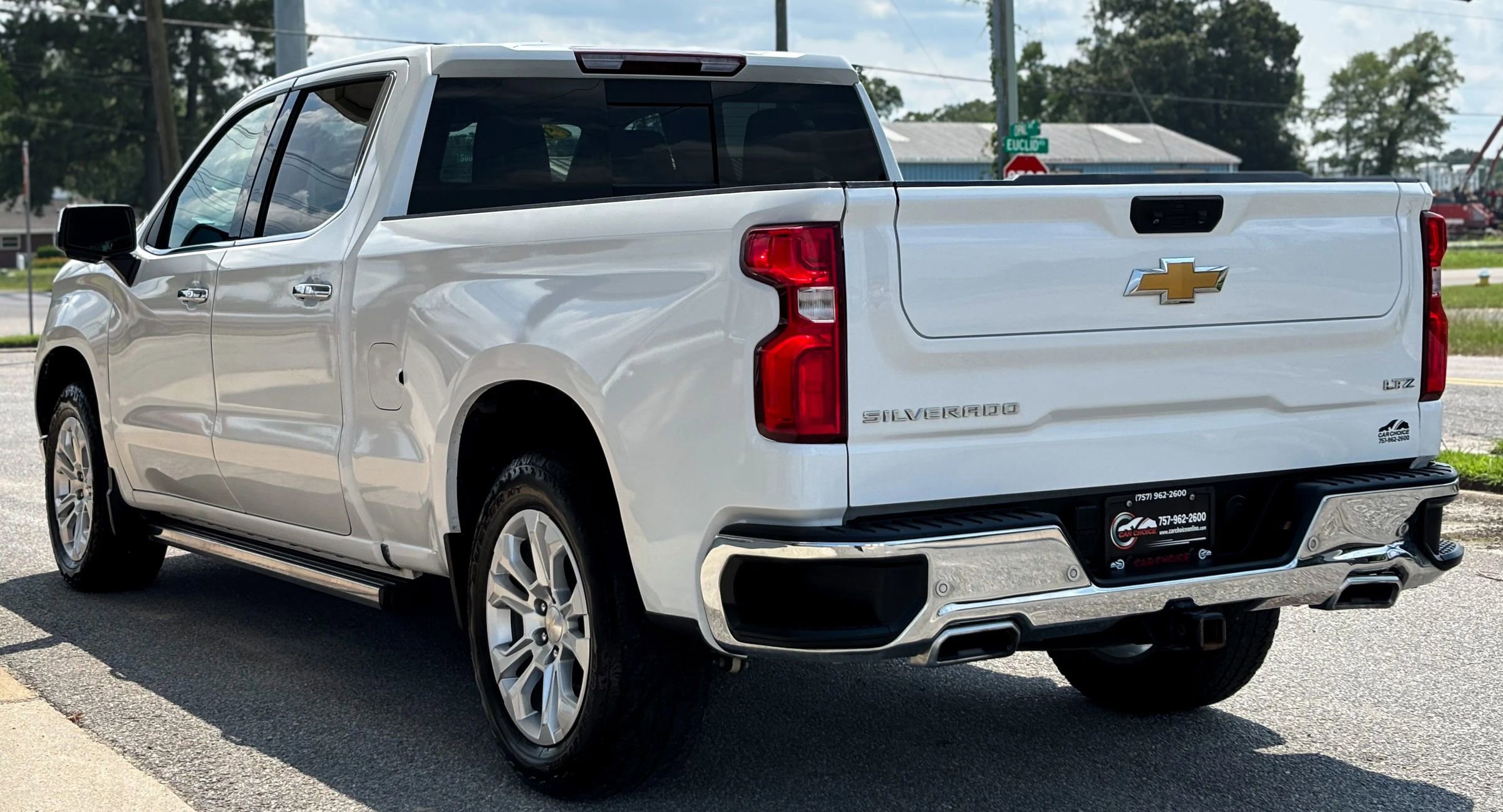 Used 2022 Chevrolet Silverado 1500 LTZ w/ LTZ Convenience Package II image 10