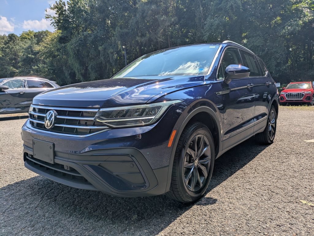 Certified 2023 Volkswagen Tiguan SE FWD image 9
