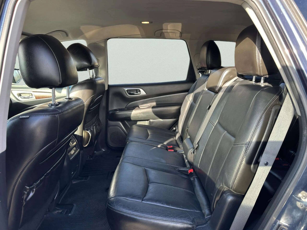 Used 2013 Nissan Pathfinder SL AWD/4WD image 17