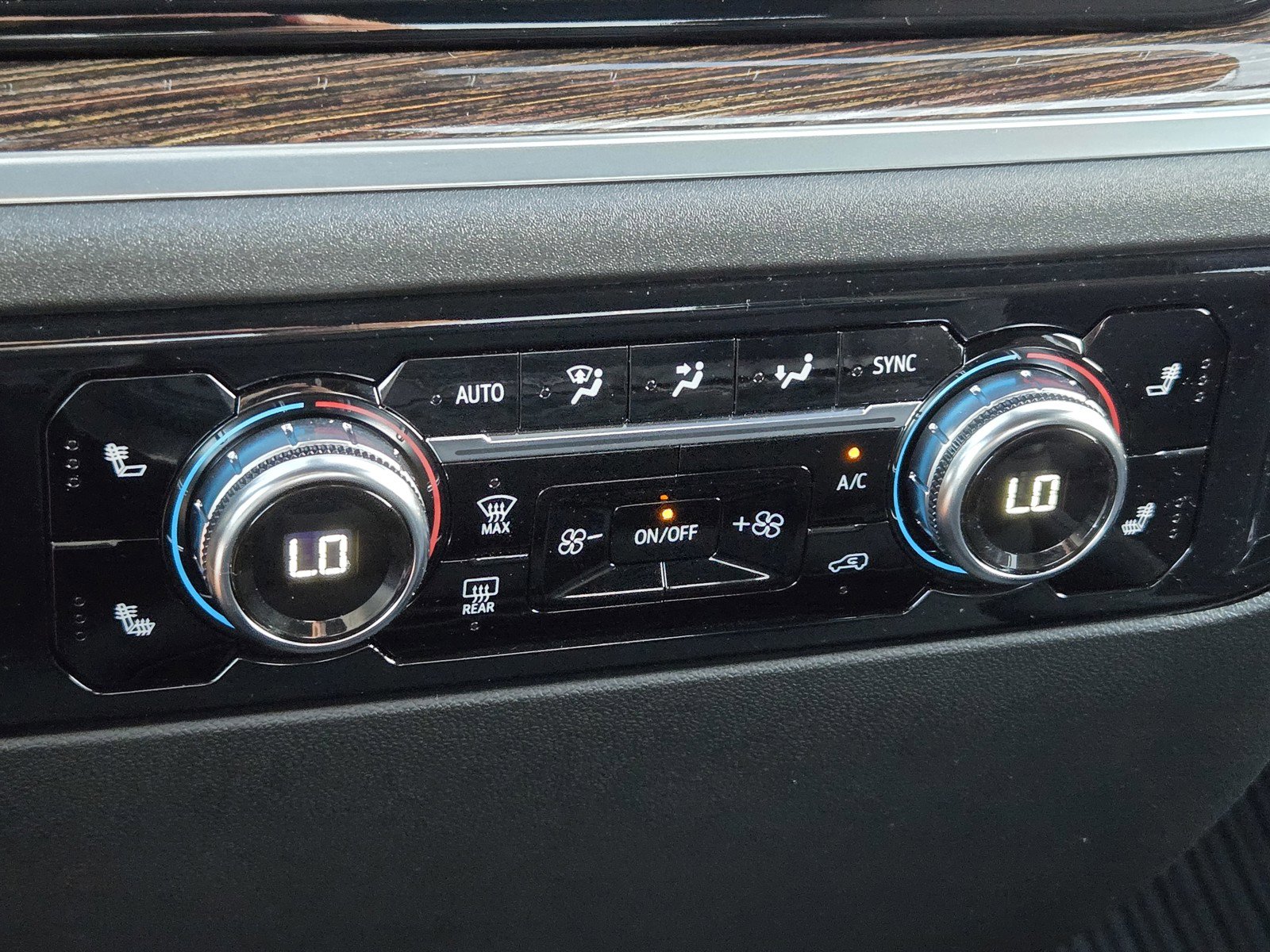 Used 2025 GMC Sierra 1500 Elevation image 22