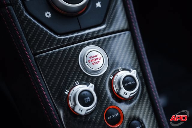 Used 2016 McLaren 675LT Coupe RWD image 20