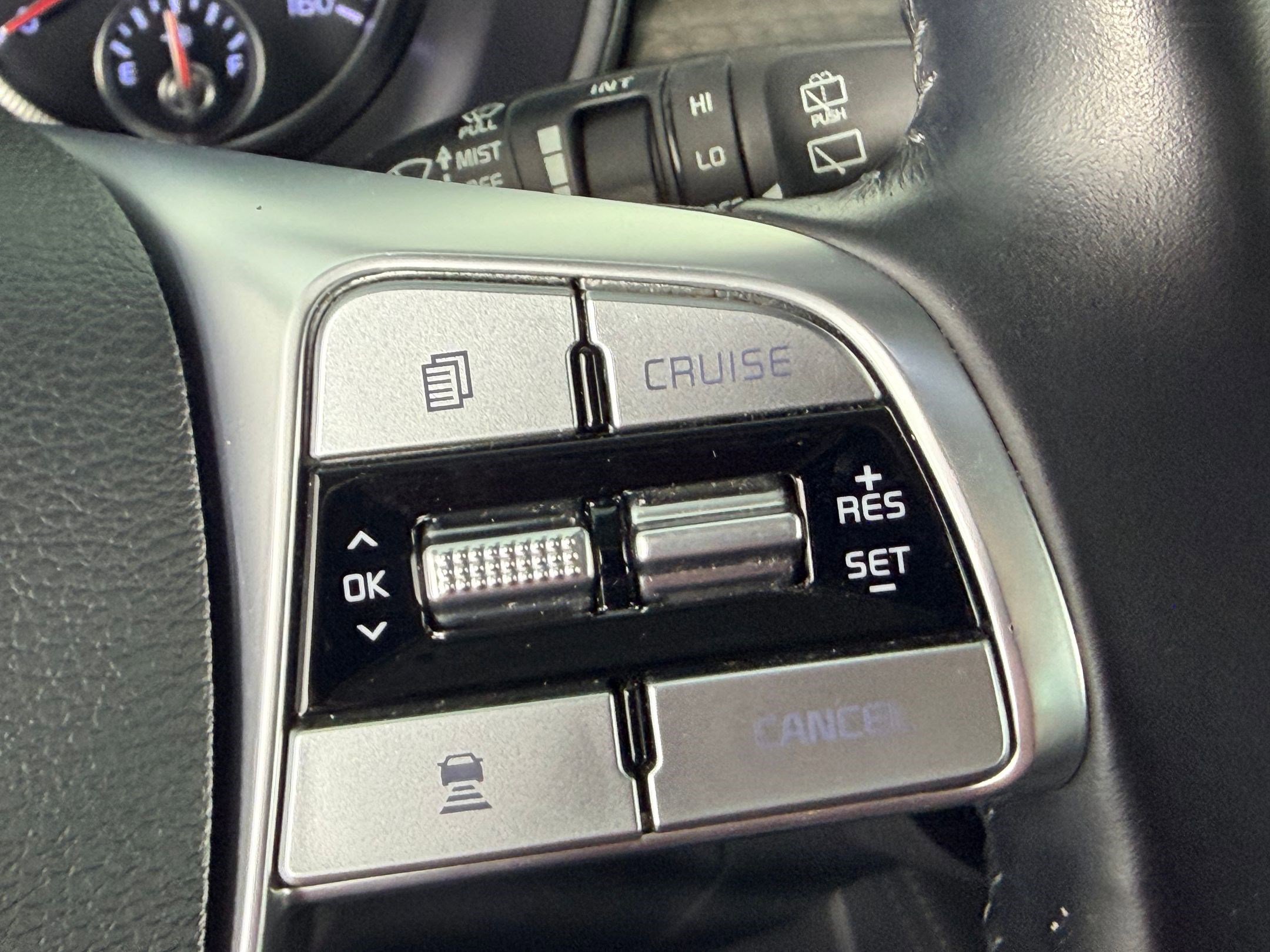 Used 2021 Kia Telluride EX w/ EX Premium Package image 27