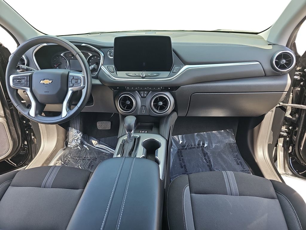 Used 2023 Chevrolet Blazer LT w/ Convenience Package image 9