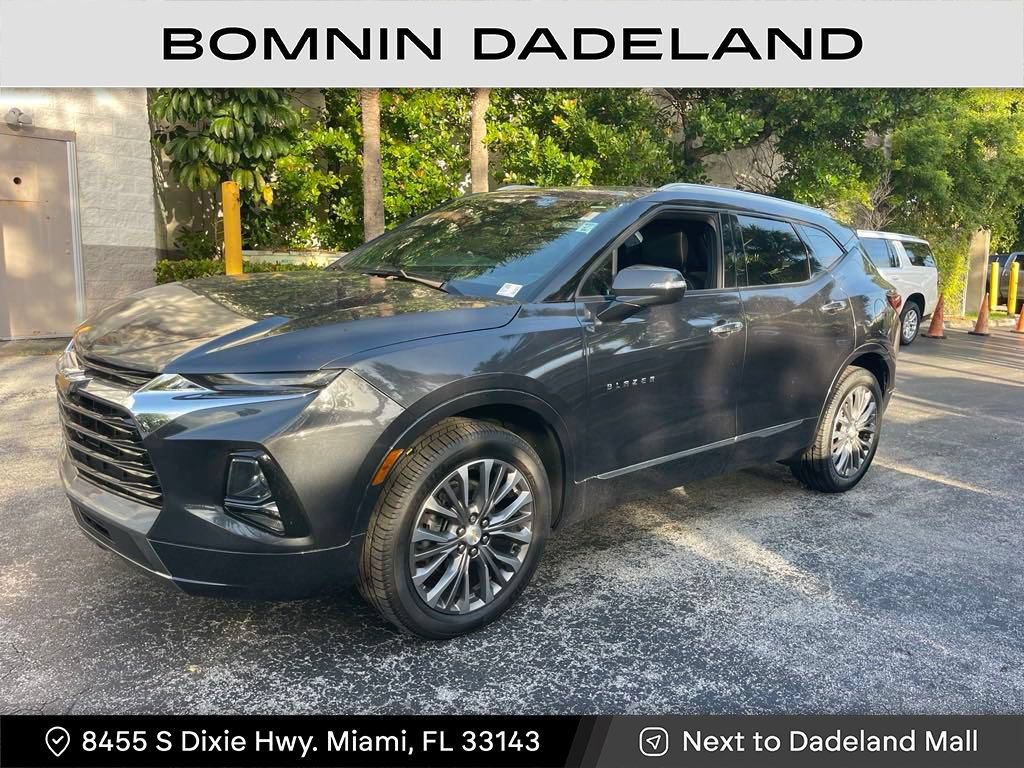 Used 2021 Chevrolet Blazer Premier w/ Driver Confidence II Package FWD image 2