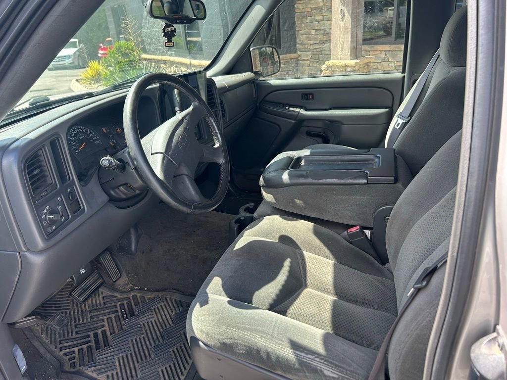 Used 2004 Chevrolet Silverado 1500 LS w/ Light Duty Power Package RWD image 5