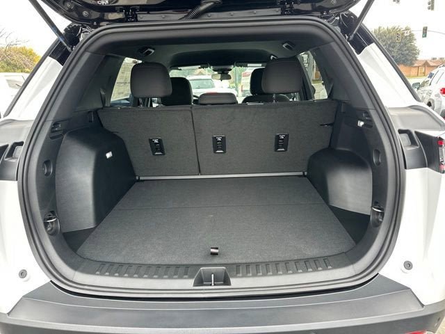New 2026 Chevrolet Equinox LT image 24