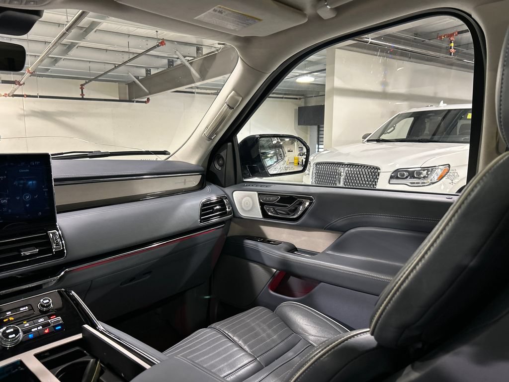 Certified 2023 Lincoln Navigator L Black Label AWD/4WD image 26