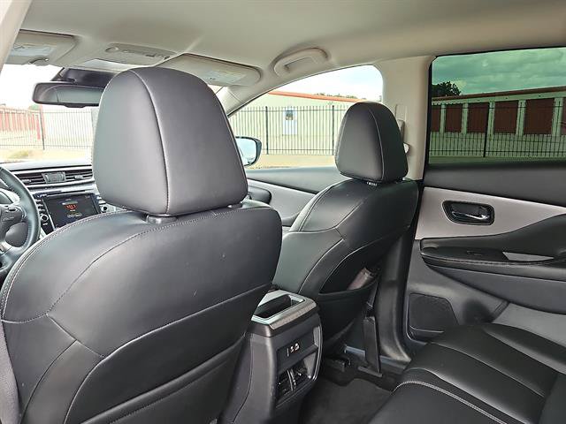 Used 2023 Nissan Murano SV w/ SV Midnight Edition Package FWD image 9