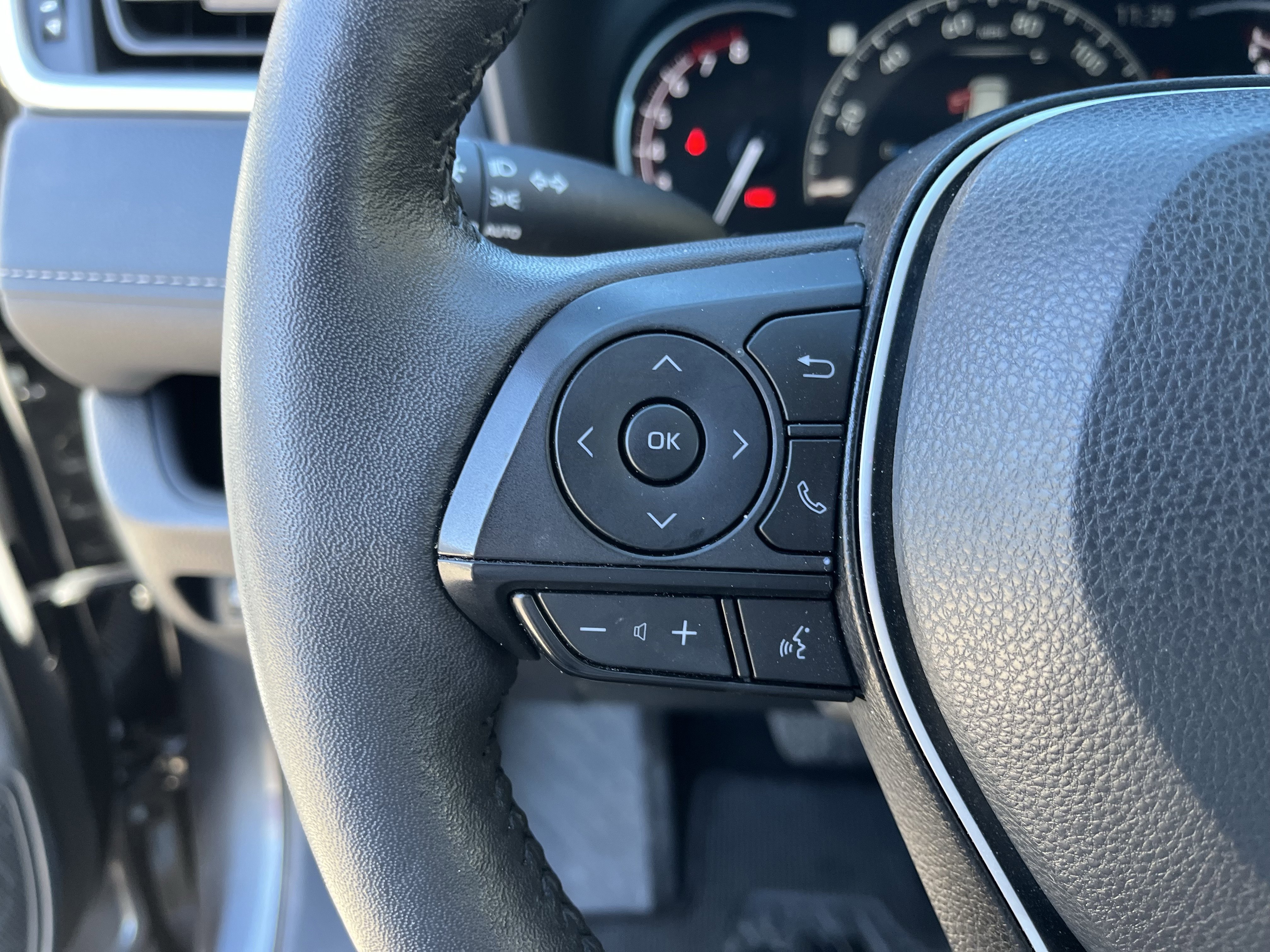 Used 2024 Toyota RAV4 XLE image 14