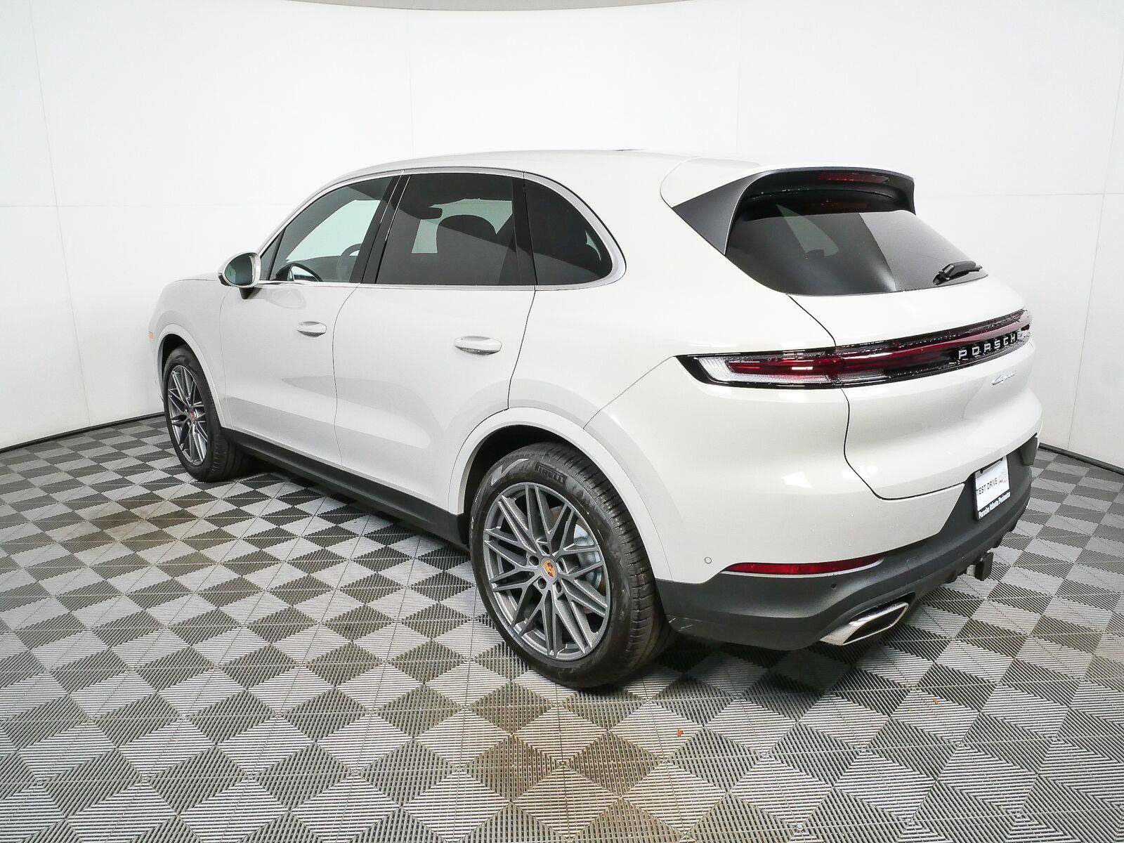 New 2026 Porsche Cayenne AWD/4WD image 3