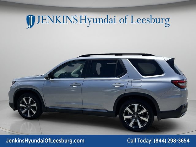 Used 2023 Honda Pilot Touring image 8