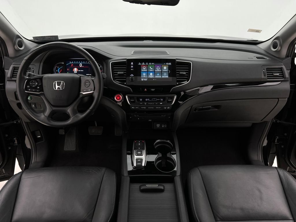 Used 2020 Honda Pilot Touring image 2