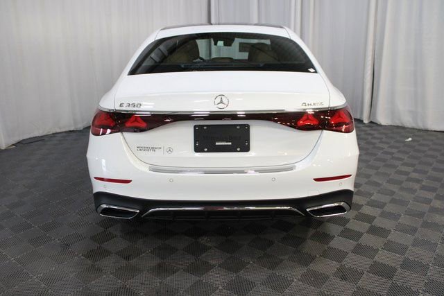 New 2026 Mercedes-Benz E 350 4MATIC Sedan image 5