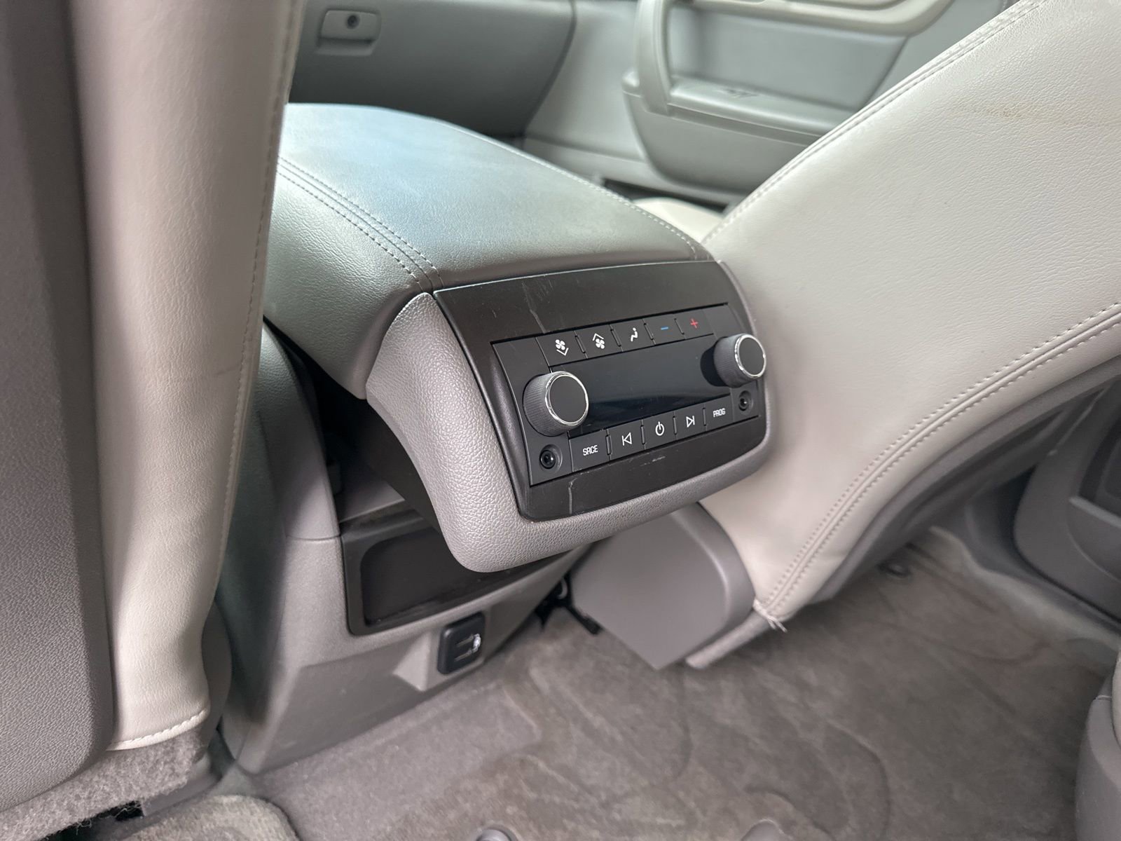 Used 2017 Chevrolet Traverse LT AWD/4WD image 17