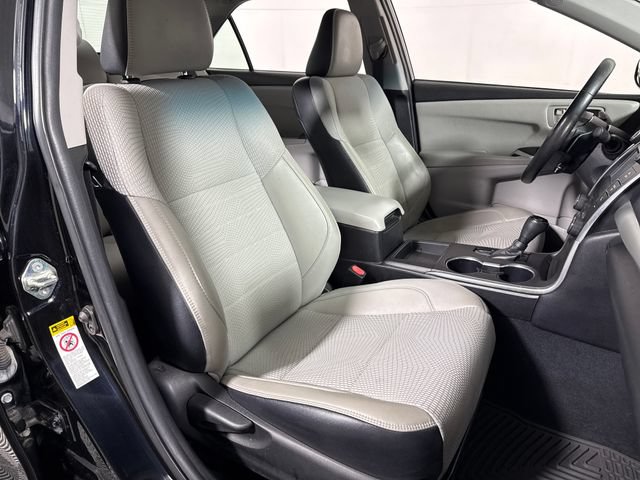 Used 2016 Toyota Camry SE FWD image 14
