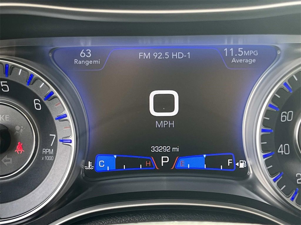 Used 2022 Chrysler 300 Touring L w/ Popular Equipment Group image 22